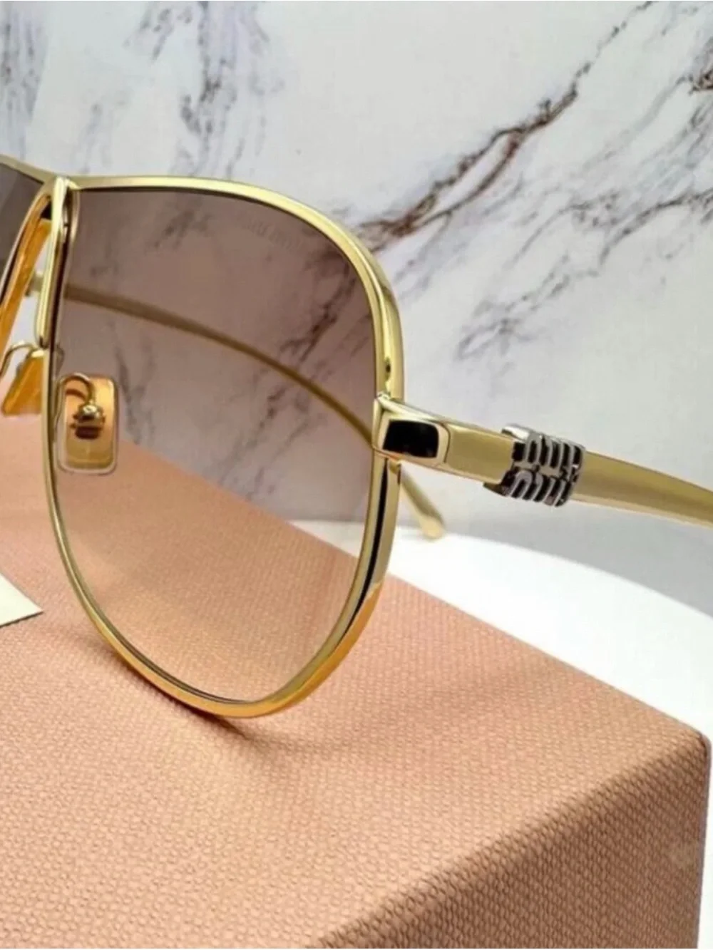 🕶️ Miu Miu Gold Aviator Sunglasses with Pink Gradient Lenses ✨ - Picture 2 of 6